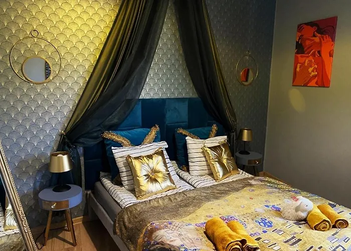 Gold Room